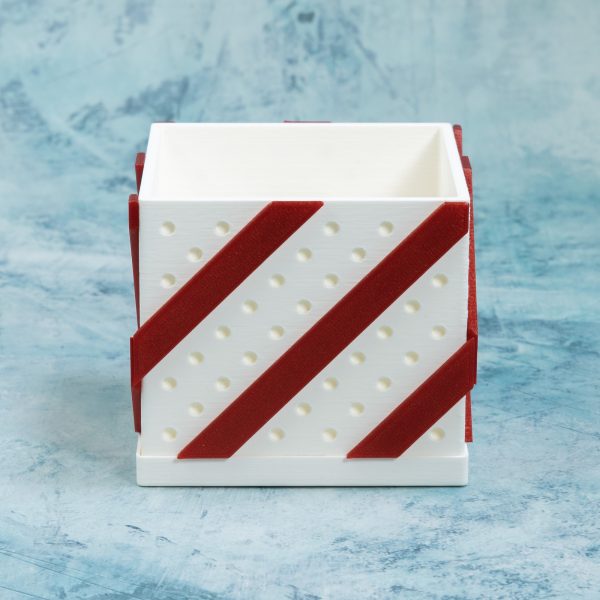 candy can stripe snaps sparkle red on 3 inch white snappy pot