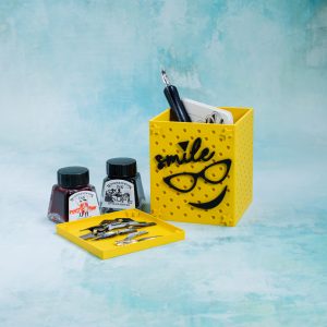 3 inch yellow snappy box calligraphy ink pen nubs emoji snaps smile
