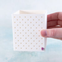 Magnetic pen holder white scale