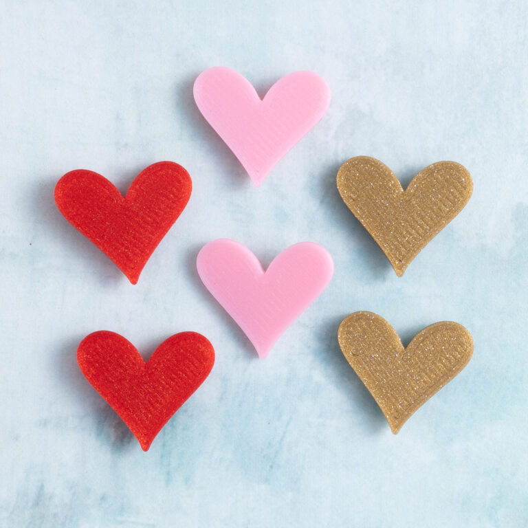 Simple heart charm set red pink gold glitter