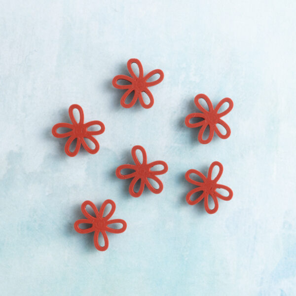 small red flower snap on charms