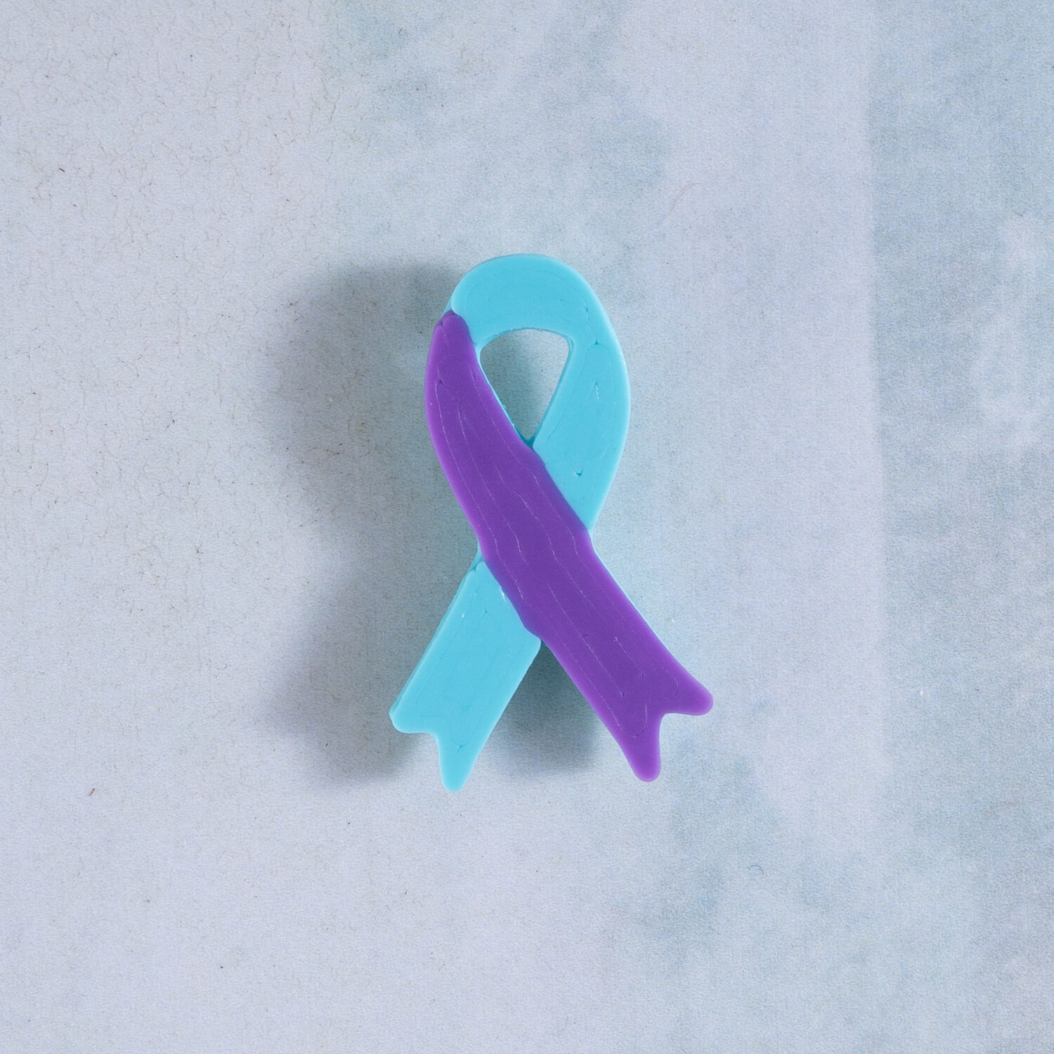 Teal and purple suicide prevention awareness ribbon charm for Snappy Pots planters and pen holders
